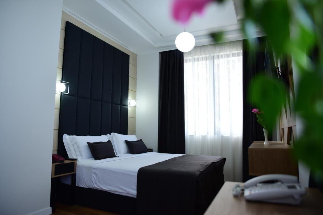 Hotel Comfort Tirana Exterior foto
